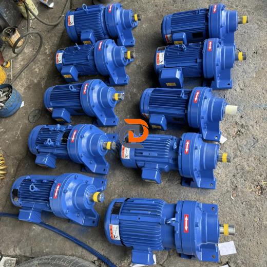 Motor Giảm Tốc 3.7kW (5HP)
