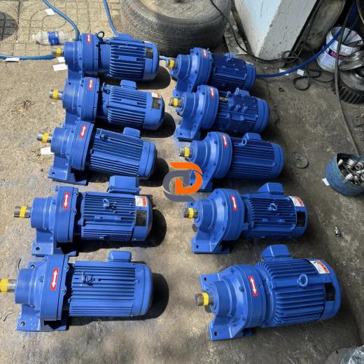 Motor Giảm Tốc 2.2kW(3HP)