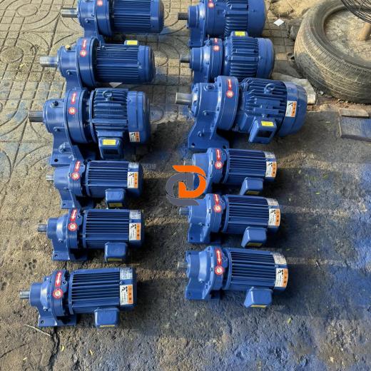 Motor Giảm Tốc 5.5kW (7.5HP)